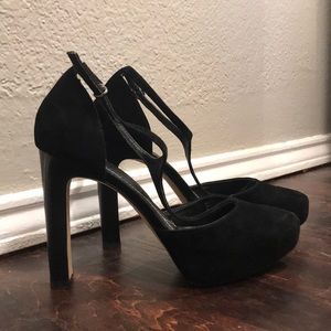 Beautiful black heels by Charles David